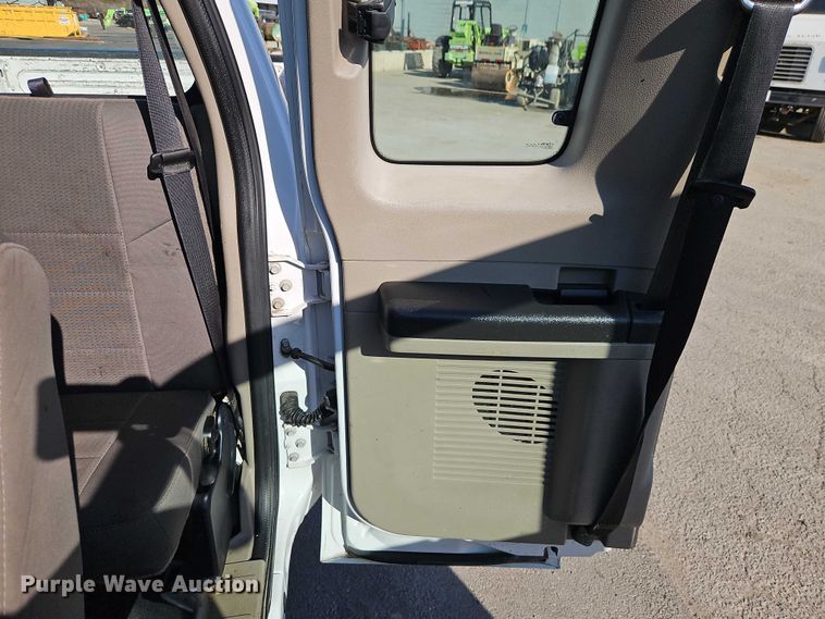 image for item EO7175 2010 Ford F250 Super Duty Ext. Cab pickup truck