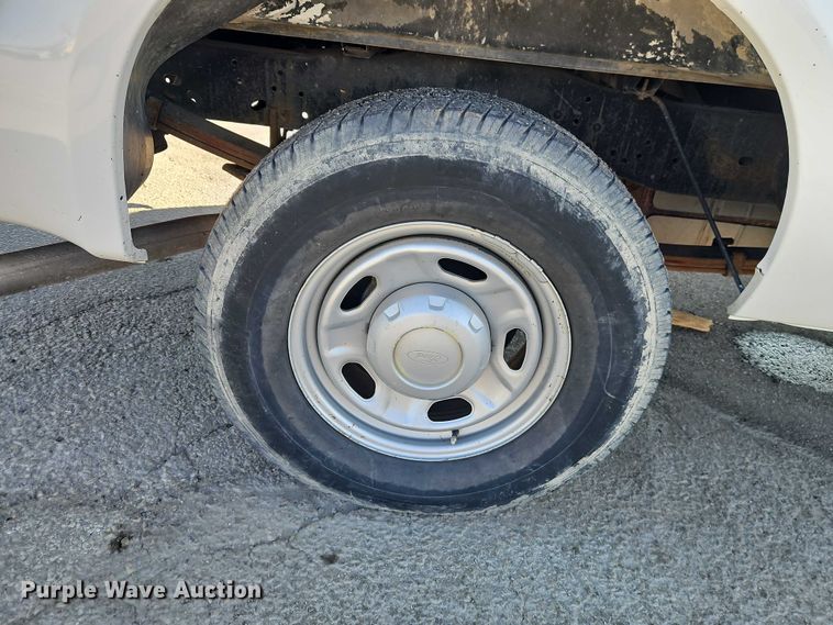 image for item EO7175 2010 Ford F250 Super Duty Ext. Cab pickup truck