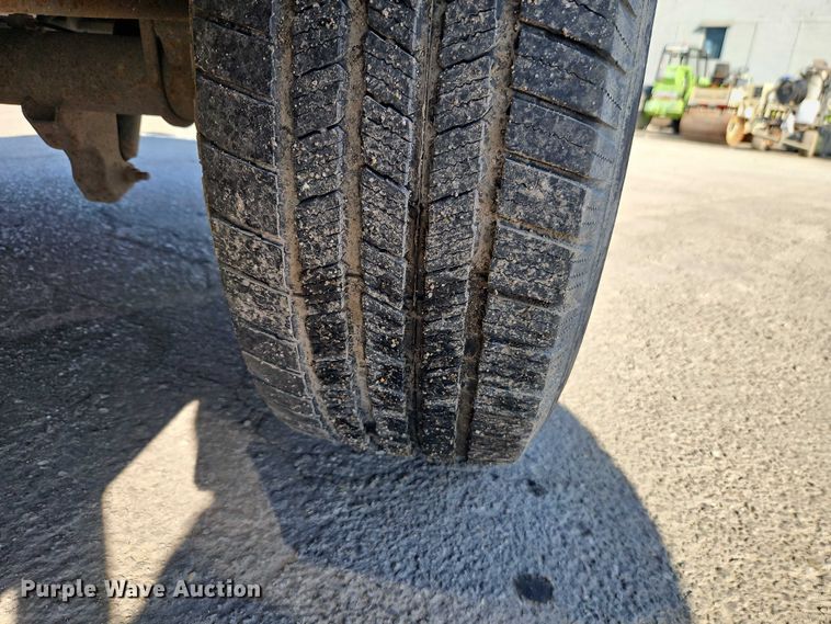 image for item EO7175 2010 Ford F250 Super Duty Ext. Cab pickup truck