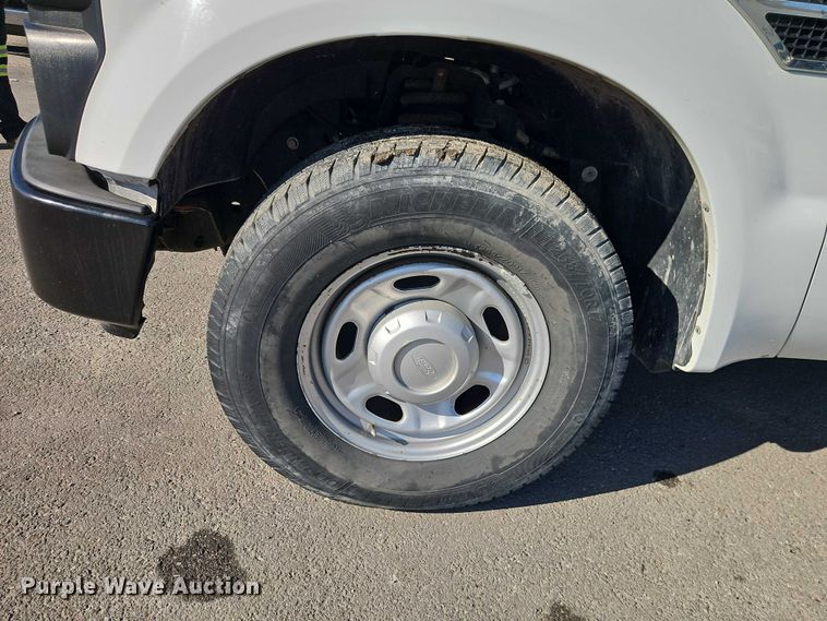 image for item EO7175 2010 Ford F250 Super Duty Ext. Cab pickup truck