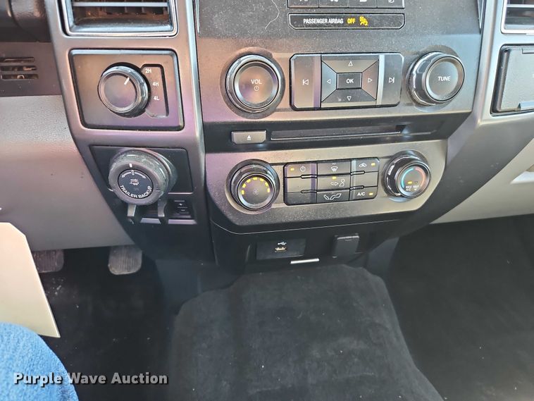 image for item EO7176 2018 Ford F150 Crew Cab pickup truck