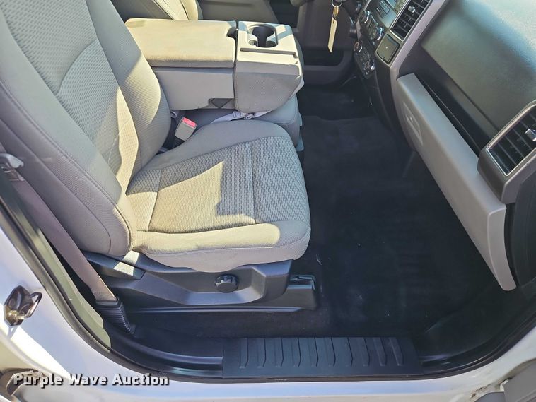 image for item EO7176 2018 Ford F150 Crew Cab pickup truck