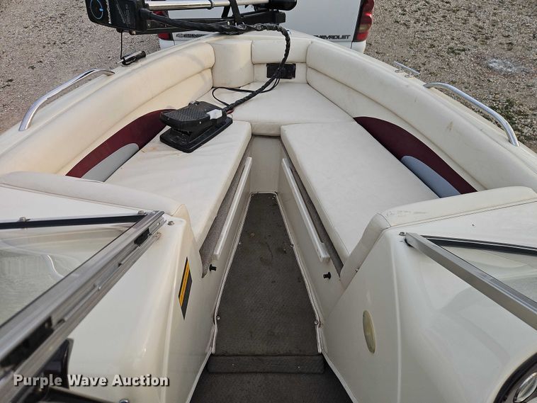 image for item EO7180 1999 VIP  Vision boat