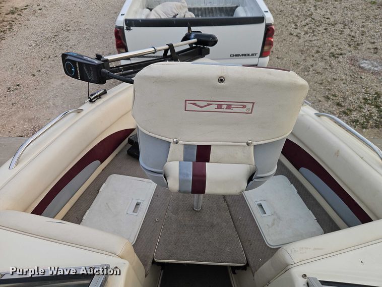 image for item EO7180 1999 VIP  Vision boat