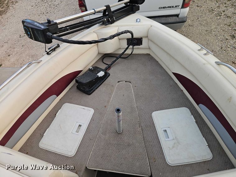 image for item EO7180 1999 VIP  Vision boat