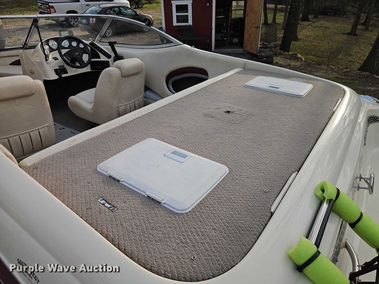 image for item EO7180 1999 VIP  Vision boat