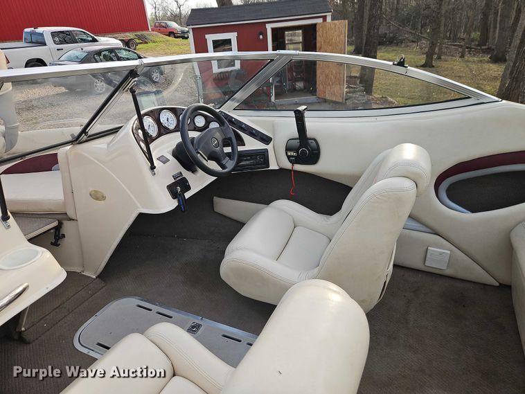 image for item EO7180 1999 VIP  Vision boat