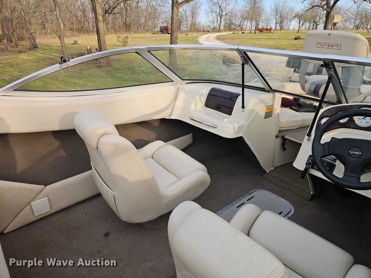 image for item EO7180 1999 VIP  Vision boat