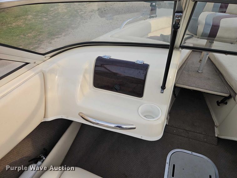 image for item EO7180 1999 VIP  Vision boat