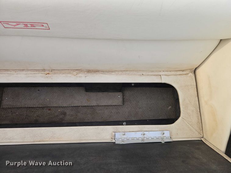 image for item EO7180 1999 VIP  Vision boat