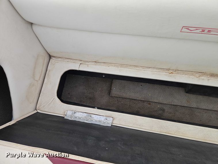 image for item EO7180 1999 VIP  Vision boat