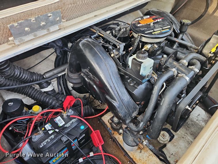 image for item EO7180 1999 VIP  Vision boat