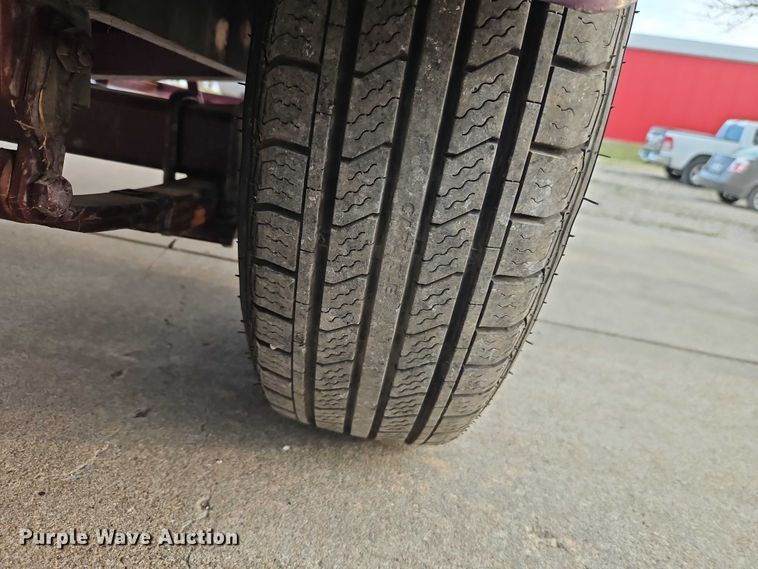 image for item EO7180 1999 VIP  Vision boat