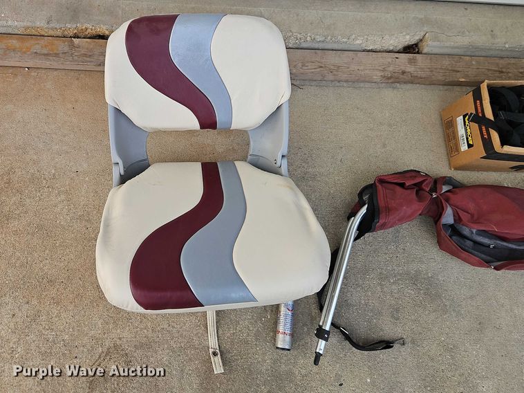 image for item EO7180 1999 VIP  Vision boat