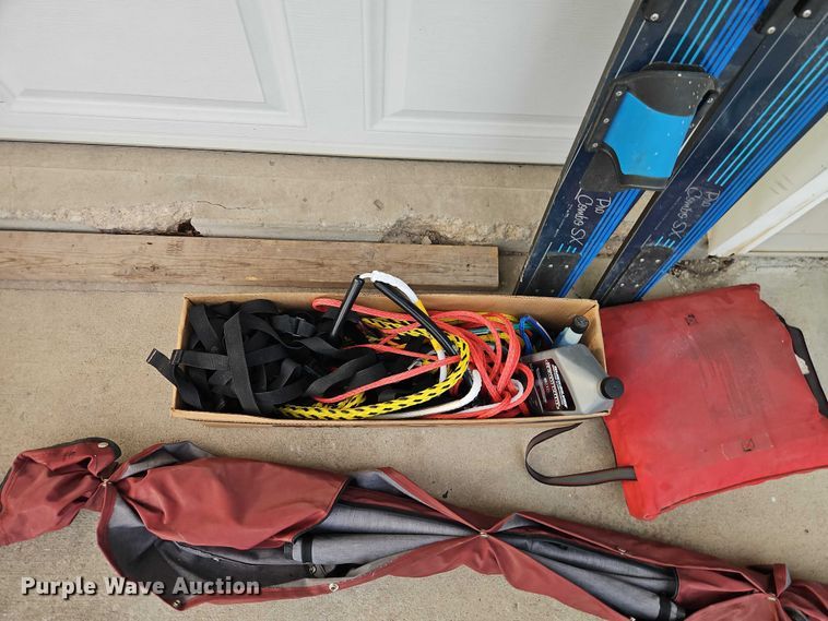 image for item EO7180 1999 VIP  Vision boat