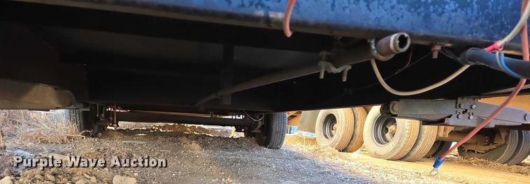 image for item ES2876 2000 Fleetwood Wilderness camper