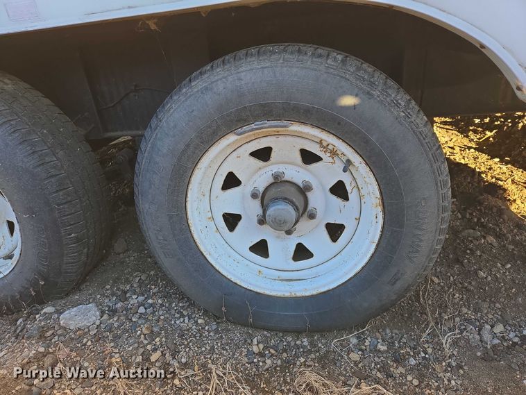 image for item ES2876 2000 Fleetwood Wilderness camper