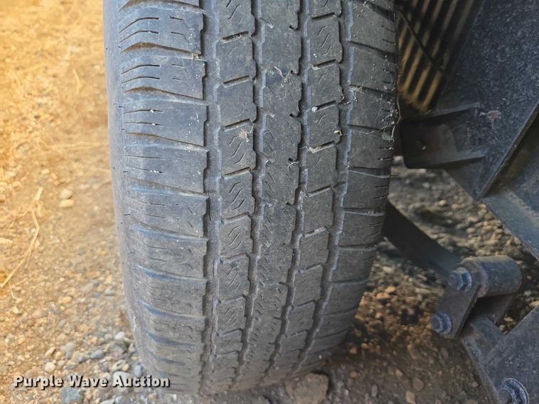 image for item ES2876 2000 Fleetwood Wilderness camper