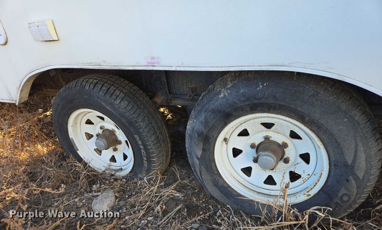 image for item ES2876 2000 Fleetwood Wilderness camper