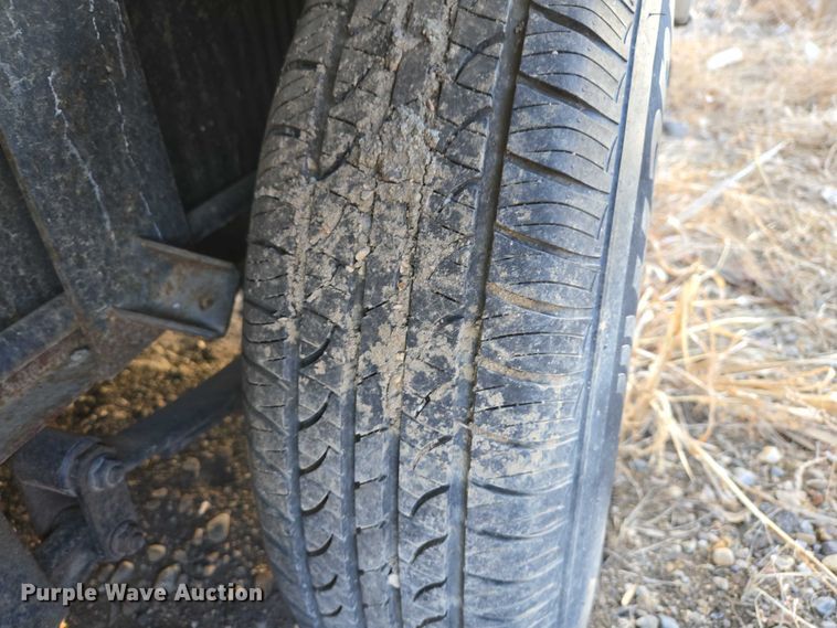 image for item ES2876 2000 Fleetwood Wilderness camper