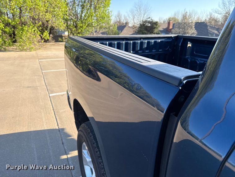 image for item ES5781 2022 RAM 1500 Crew Cab pickup truck