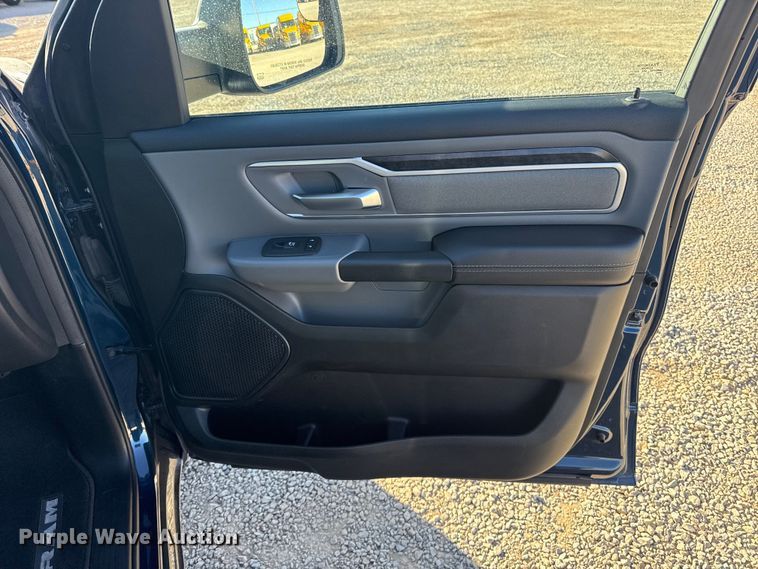 image for item ES5781 2022 RAM 1500 Crew Cab pickup truck