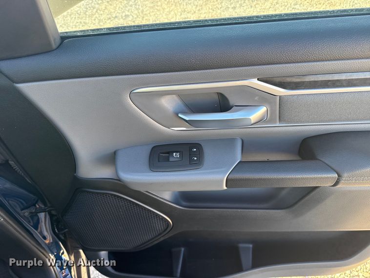 image for item ES5781 2022 RAM 1500 Crew Cab pickup truck