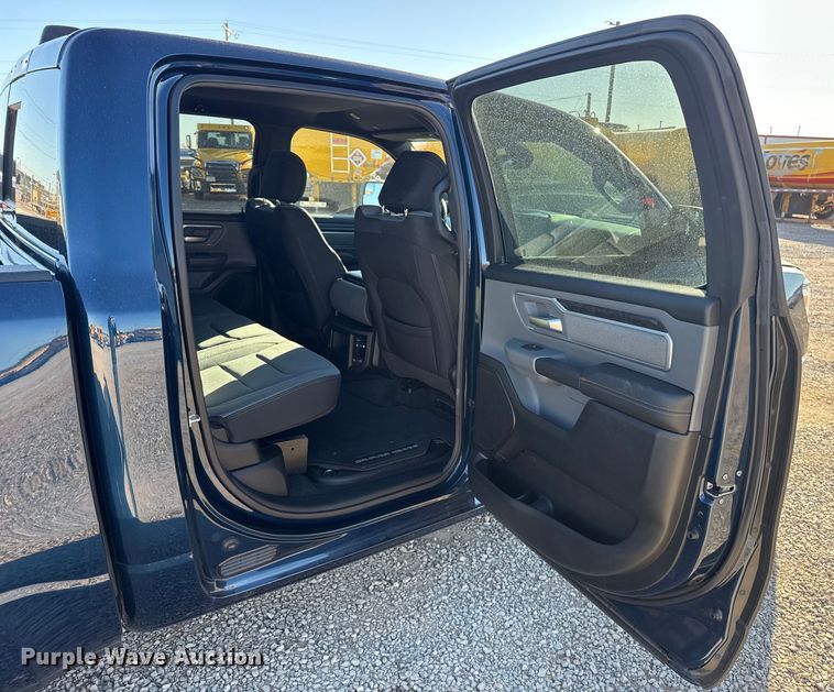 image for item ES5781 2022 RAM 1500 Crew Cab pickup truck