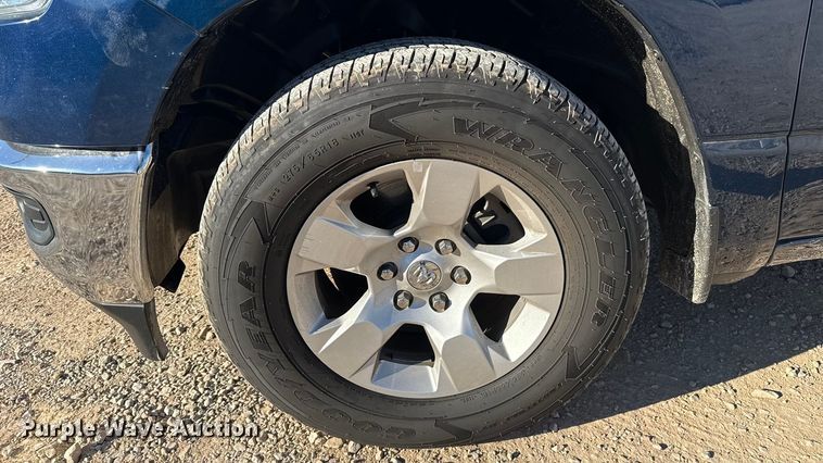 image for item ES5781 2022 RAM 1500 Crew Cab pickup truck