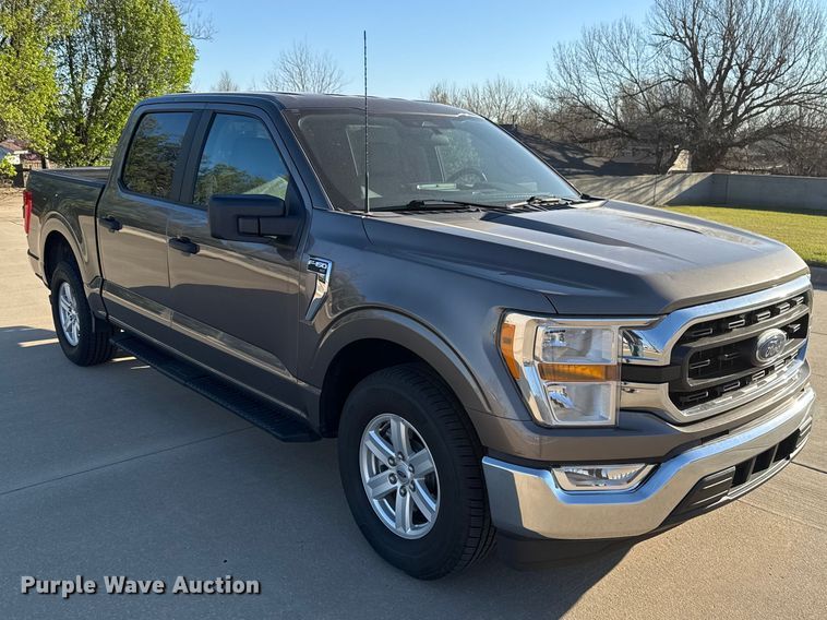 image for item ES5806 2022 Ford F150 Crew Cab pickup truck