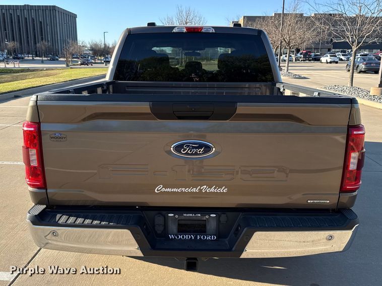 image for item ES5806 2022 Ford F150 Crew Cab pickup truck