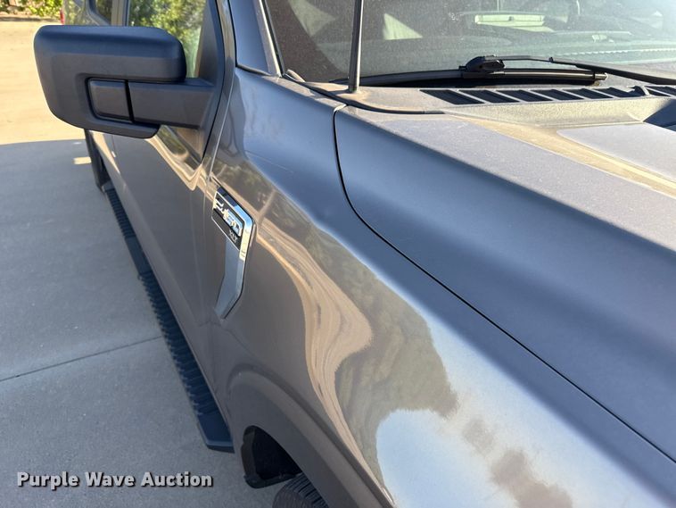 image for item ES5806 2022 Ford F150 Crew Cab pickup truck