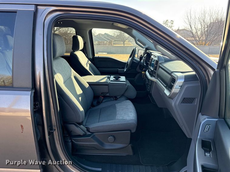 image for item ES5806 2022 Ford F150 Crew Cab pickup truck