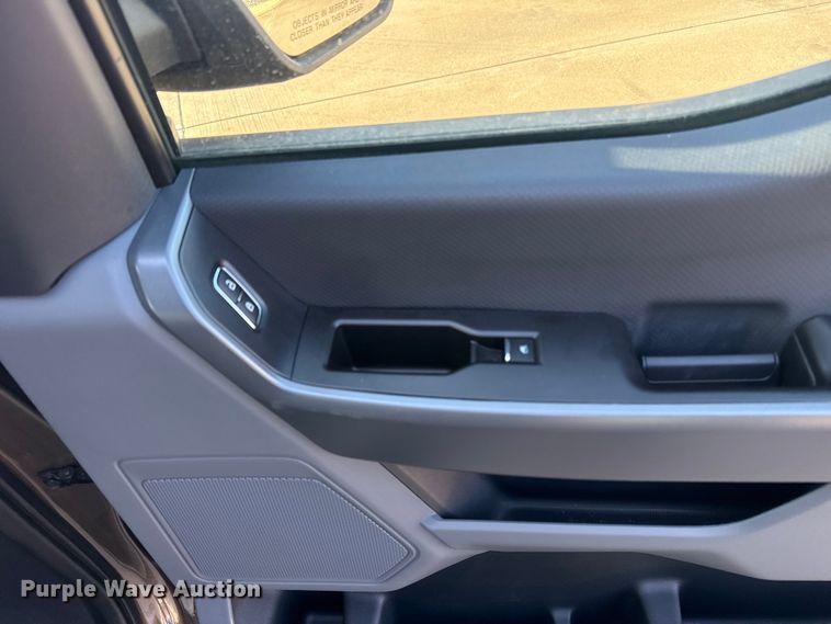 image for item ES5806 2022 Ford F150 Crew Cab pickup truck