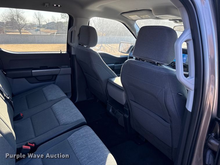 image for item ES5806 2022 Ford F150 Crew Cab pickup truck