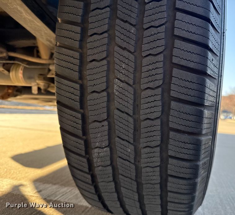 image for item ES5806 2022 Ford F150 Crew Cab pickup truck