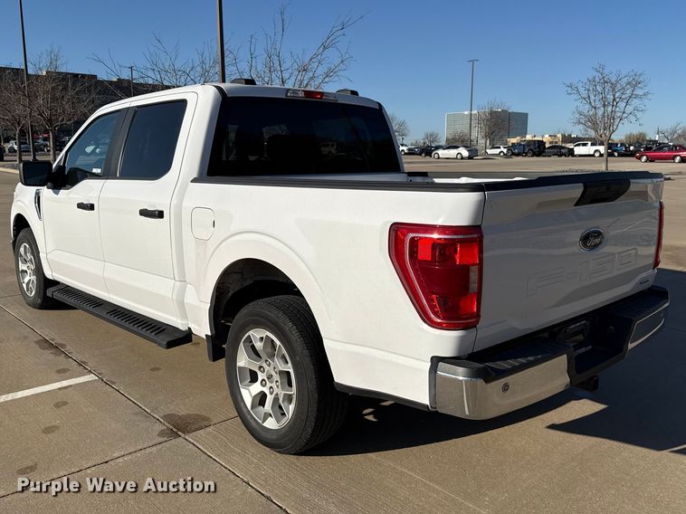 image for item ES5808 2022 Ford F150 Crew Cab pickup truck