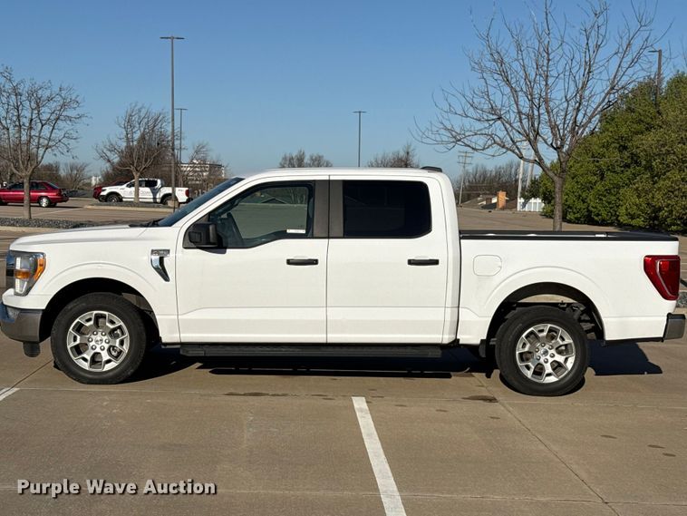 image for item ES5808 2022 Ford F150 Crew Cab pickup truck