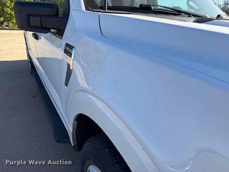 image for item ES5808 2022 Ford F150 Crew Cab pickup truck