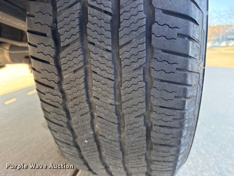 image for item ES5808 2022 Ford F150 Crew Cab pickup truck