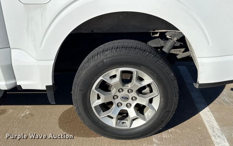 image for item ES5808 2022 Ford F150 Crew Cab pickup truck