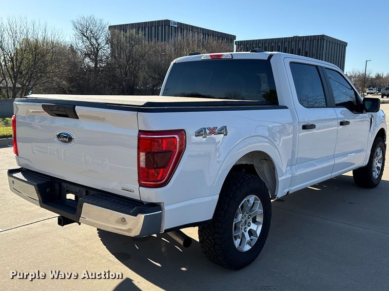 image for item ES5809 2022 Ford F150 Crew Cab pickup truck