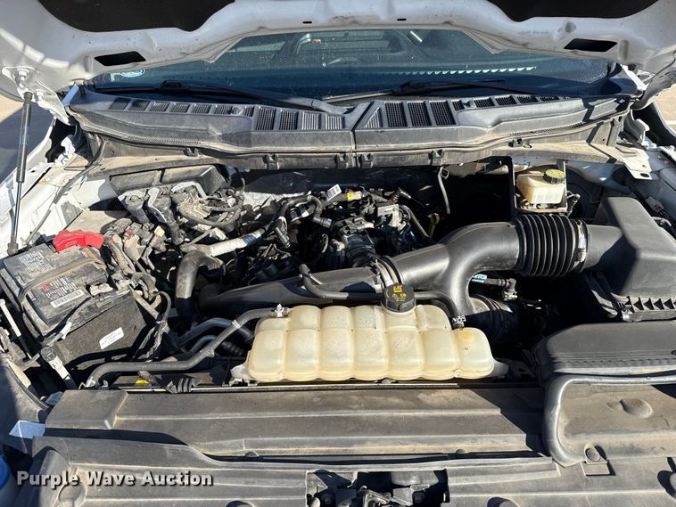 image for item ES5809 2022 Ford F150 Crew Cab pickup truck