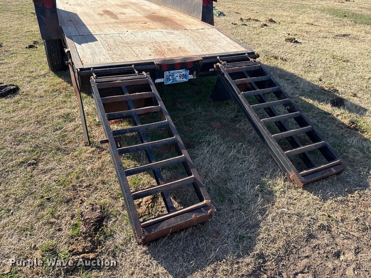 image for item ES5915 2013 Interstate equipment trailer