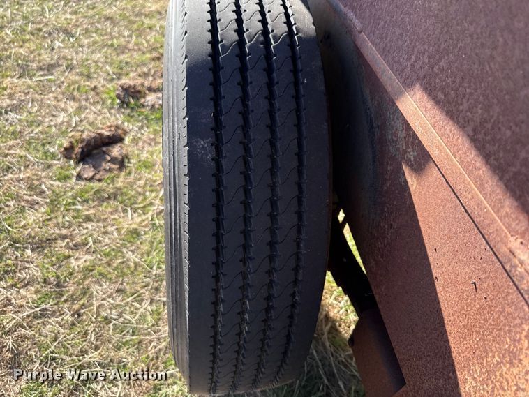 image for item ES5915 2013 Interstate equipment trailer