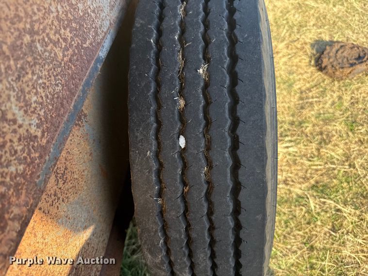 image for item ES5915 2013 Interstate equipment trailer