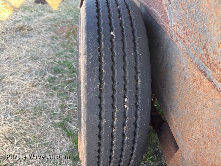 image for item ES5915 2013 Interstate equipment trailer