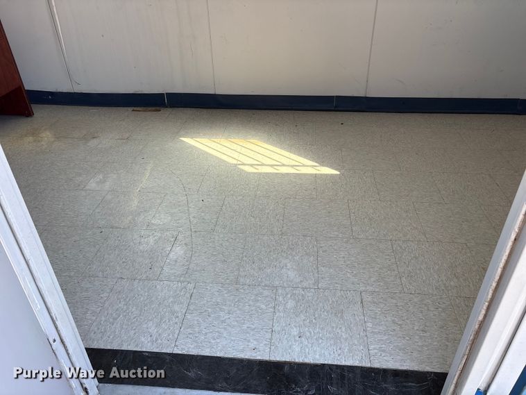 image for item ES8709 Portable office 