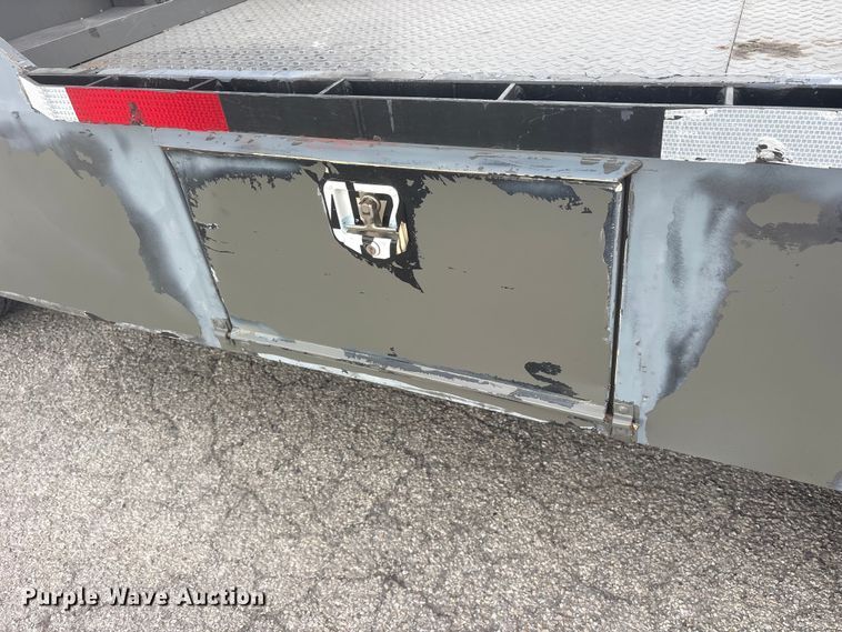 image for item ES8722 1995 Mitsubishi Fuso FE439 flatbed truck