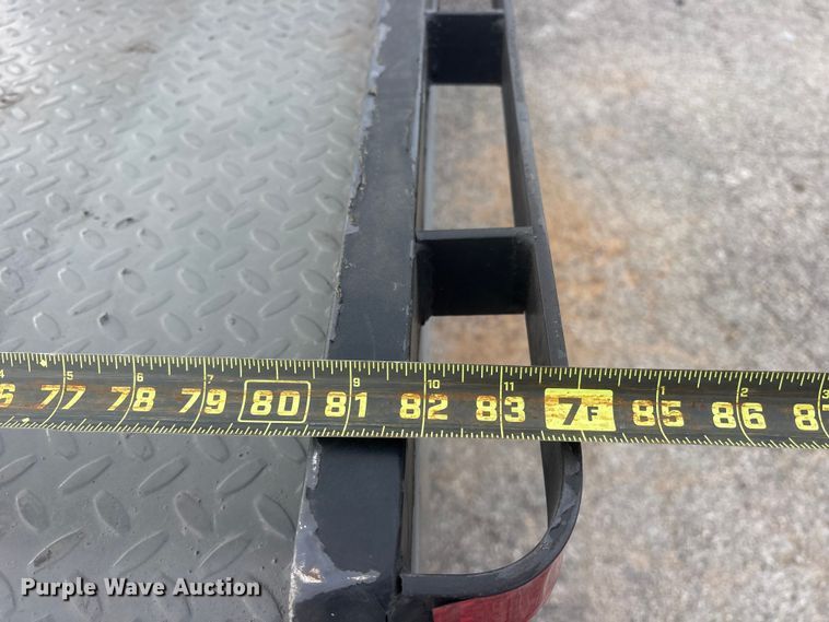 image for item ES8722 1995 Mitsubishi Fuso FE439 flatbed truck